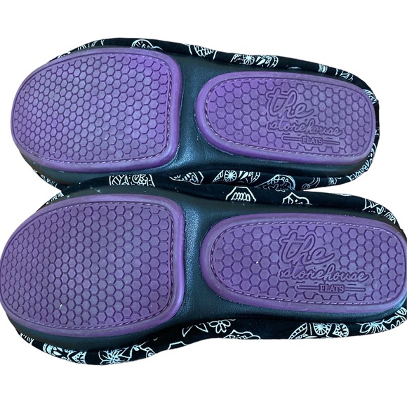 The Storehouse Flats Black and White Leather Sugar Skull Packable Flats - Picture 5 of 7